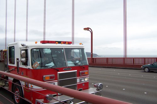 San Francisco Golden Gate Bridge (palo-alto_100_7982.jpg) wird geladen. Eindrucksvolle Fotos von der Westküste Amerikas erwarten Sie.